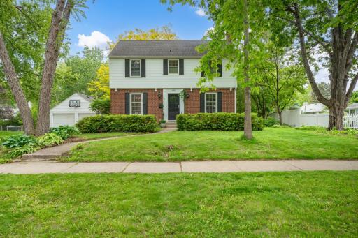 828 11th Street SW, Rochester, MN 55902