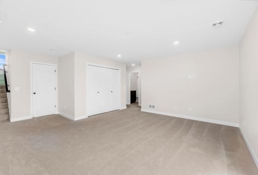 18105 Gavel Lane, Lakeville, MN 55044