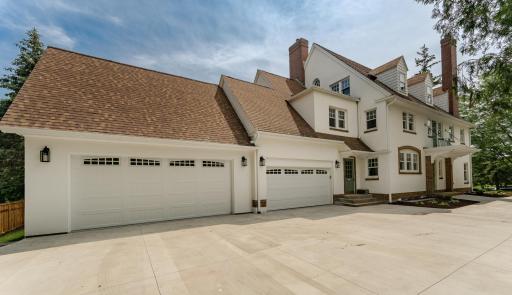925 6th Street SW, Rochester, MN 55902