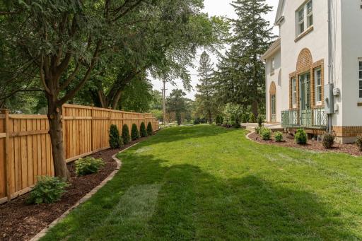 925 6th Street SW, Rochester, MN 55902