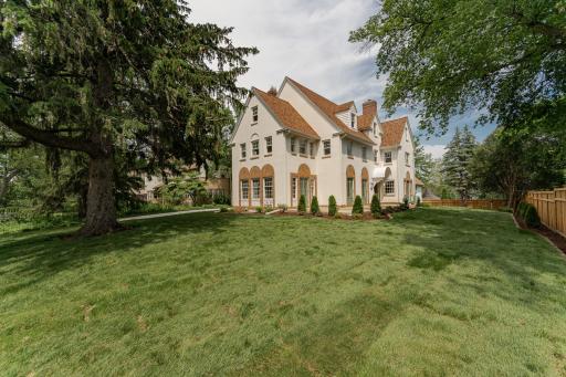 925 6th Street SW, Rochester, MN 55902