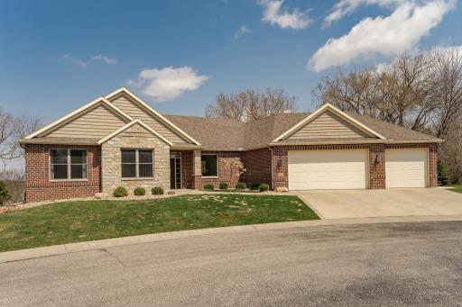 2581 Overland Point Circle NW, Rochester, MN 55901