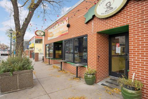 Los Sanchoz Casual restaurant serving generous portions of Mexican eats, plus margaritas, beer, and more.
