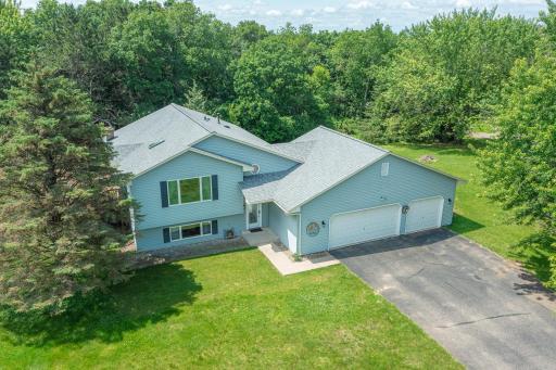 864 Bradley Drive, Hudson, WI 54016