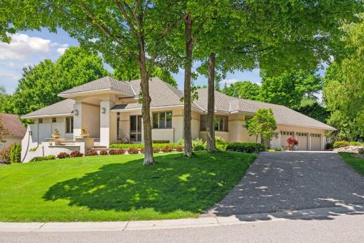 6420 Thornberry Curve, Excelsior, MN 55331