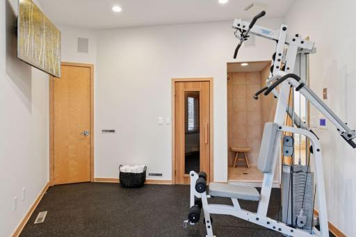 Direct access to a sauna and shower room for post-workout relaxation