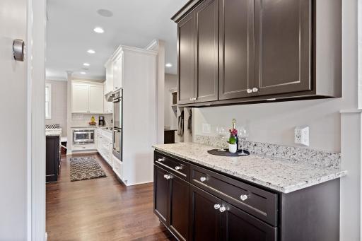 26350 Alexander Lane, Excelsior, MN 55331