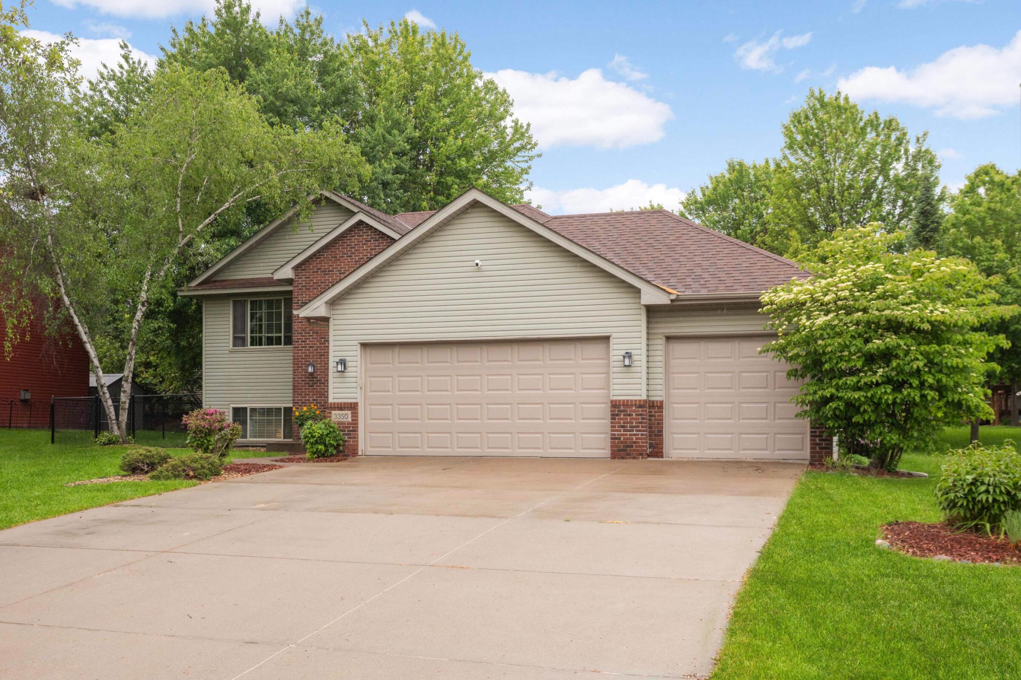 Well maintained concrete driveway
