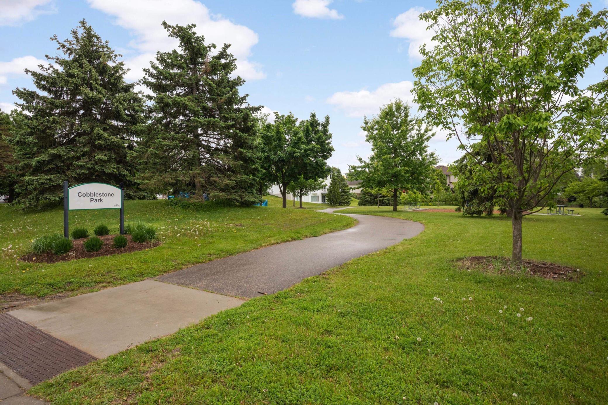 Short walk to Cobblestone Park