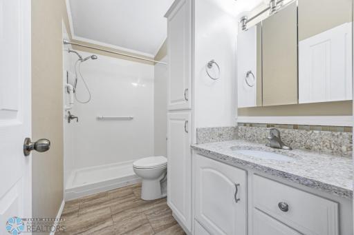 1510 35th Avenue S, Fargo, ND 58104