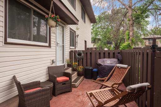 6415 84th Court N, Brooklyn Park, MN 55445