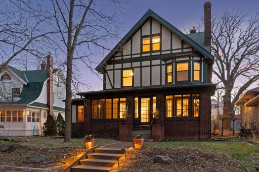 2820 Irving Avenue S, Minneapolis, MN 55408