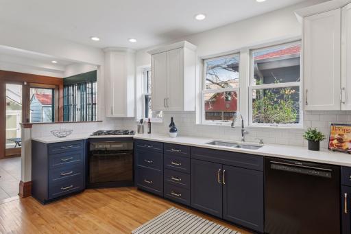 2820 Irving Avenue S, Minneapolis, MN 55408