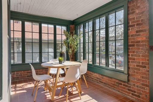 2820 Irving Avenue S, Minneapolis, MN 55408