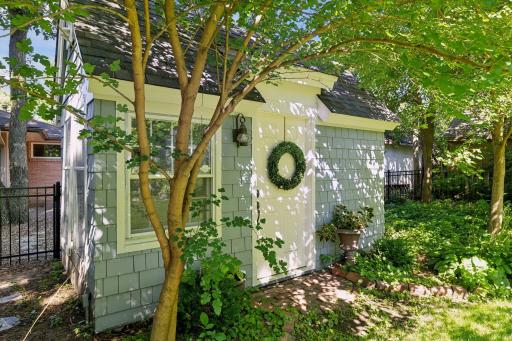 14 Forest Dale Road, Minneapolis, MN 55410