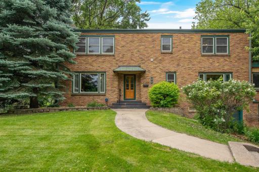 2407 Burma Lane, South Saint Paul, MN 55075