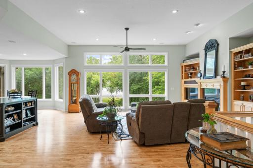 6600 Geneker Way, Maple Plain, MN 55359
