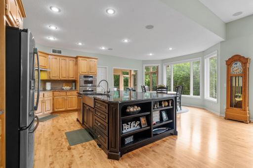 6600 Geneker Way, Maple Plain, MN 55359