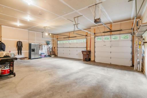 6600 Geneker Way, Maple Plain, MN 55359