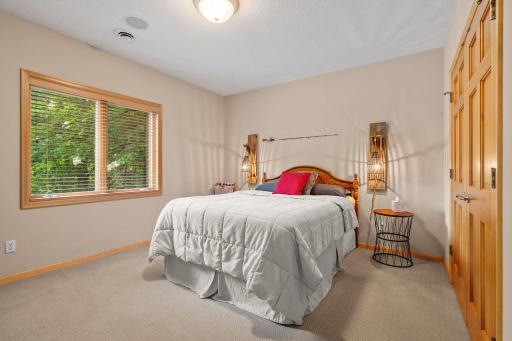6600 Geneker Way, Maple Plain, MN 55359