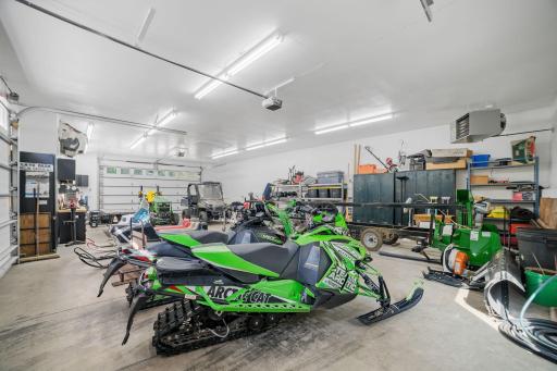 6600 Geneker Way, Maple Plain, MN 55359