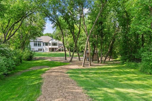 6600 Geneker Way, Maple Plain, MN 55359