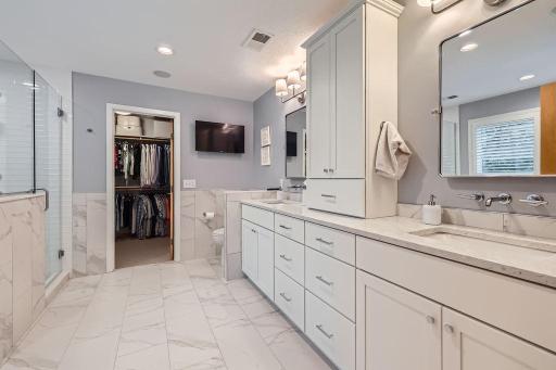 Beautifully updated with quality materials throughout! Large walk in closet is a dream!