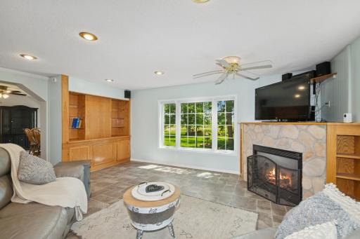 6198 210th Avenue SE, Lake Lillian, MN 56253