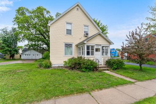 208 2nd Street SW, Braham, MN 55006
