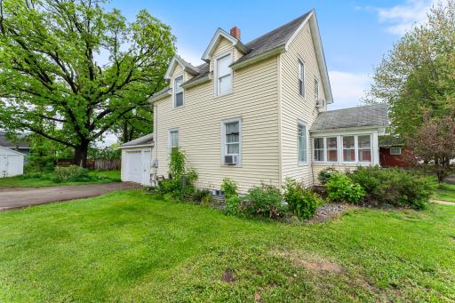 208 2nd Street SW, Braham, MN 55006