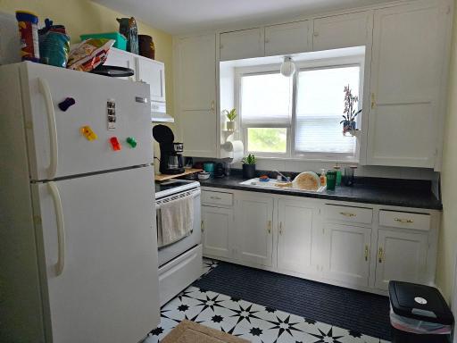 208 2nd Street SW, Braham, MN 55006