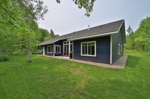 Private Yard Surrounded by Woods!