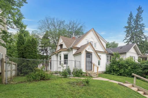 3227 Fremont Avenue N, Minneapolis, MN 55412