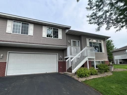 Highly sought after townhome located close to schools, Fifty North, Allina Clinic