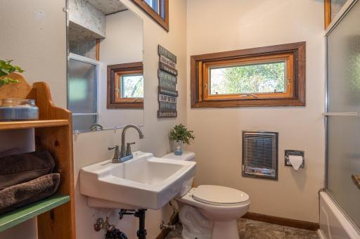 875 County 11 NW, Hackensack, MN 56452