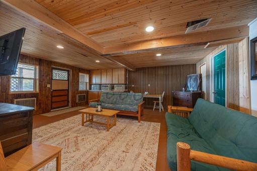875 County 11 NW, Hackensack, MN 56452