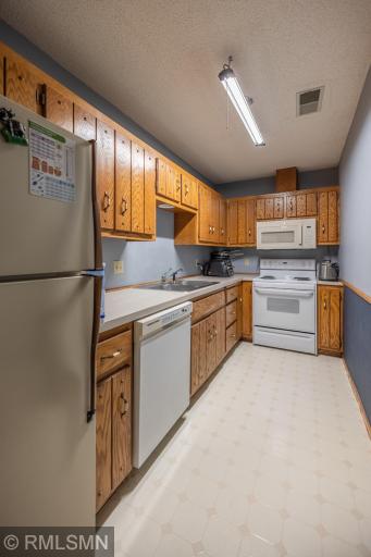 23110 Biscayne Avenue W, Farmington, MN 55024
