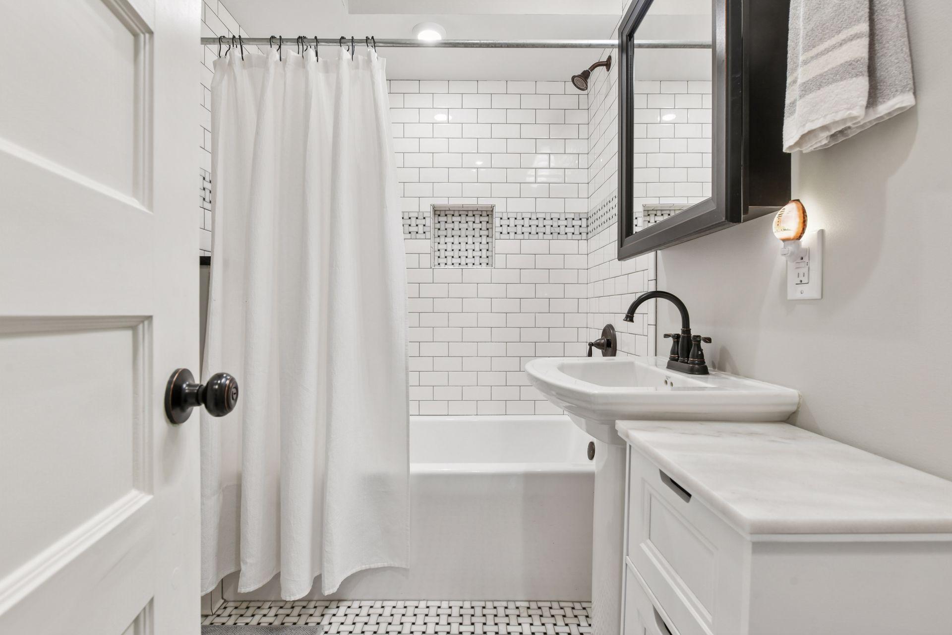 3837 Pleasant Avenue - Second level Bathroom - Fully updated in 2017.