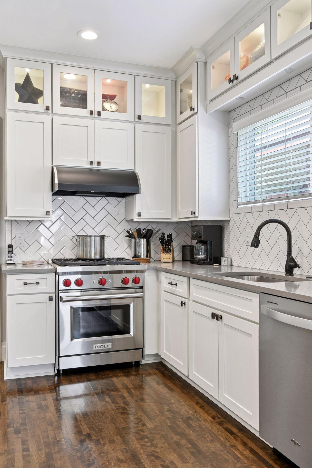 3837 Pleasant Avenue - A Chef's Delight!