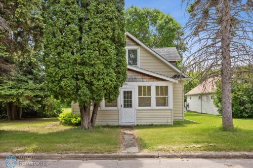 406 4th Avenue NW, Barnesville, MN 56514