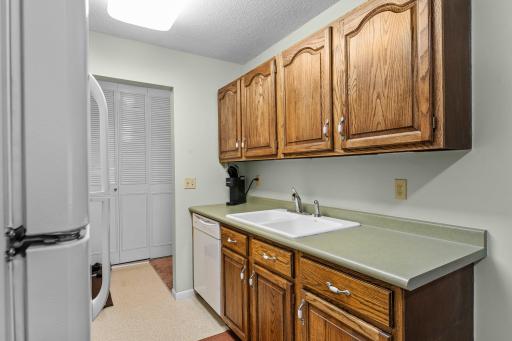 Beautiful oak cabinetry