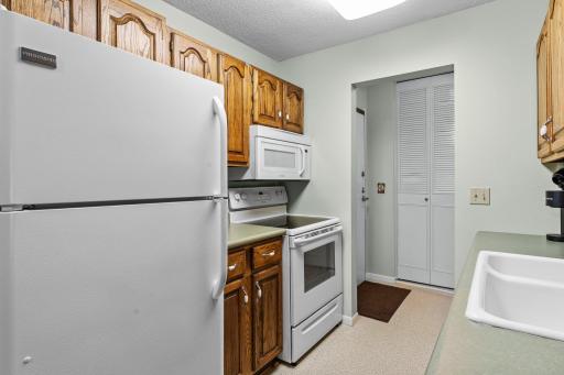 183 Little Canada Road E, 310, Saint Paul, MN 55117