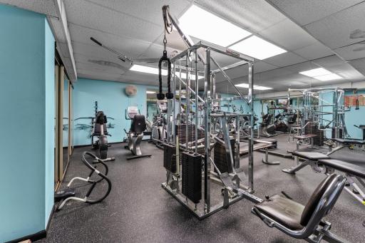 Well-equipt gym