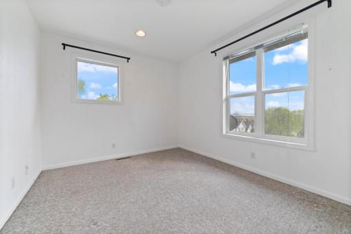 601 N 22nd Avenue W, Duluth, MN 55806