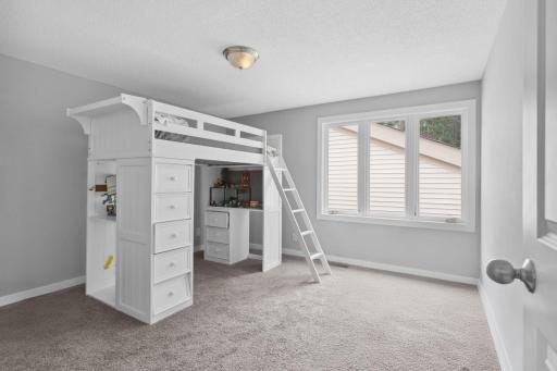 124 Avignon Court, Saint Paul, MN 55125