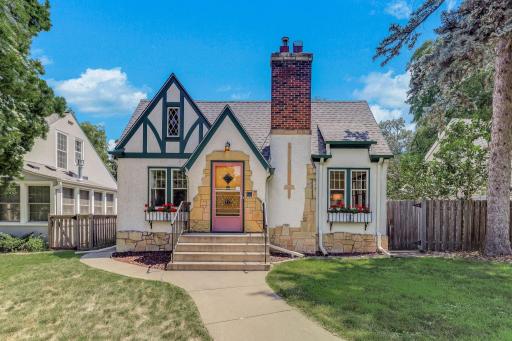 Nestled in the sought-after Shenandoah Terrace Neighborhood, this delightful 2-bedroom, 1-bath home-complete with a 2-car garage(re-built in 2003).