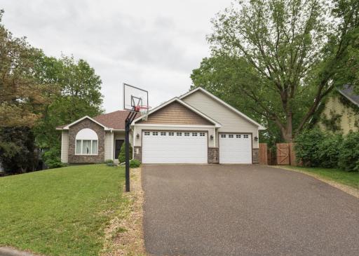 1712 Levee Avenue, Anoka, MN 55303