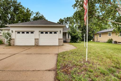 727 30th Avenue N, Saint Cloud, MN 56303