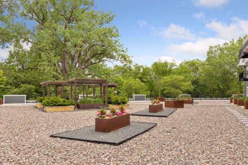 935 Lake Street E, 211, Wayzata, MN 55391