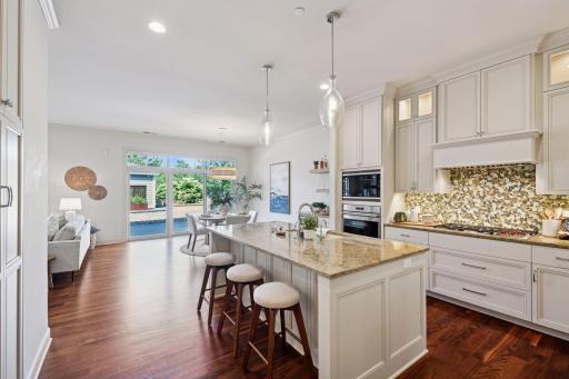 935 Lake Street E, 211, Wayzata, MN 55391